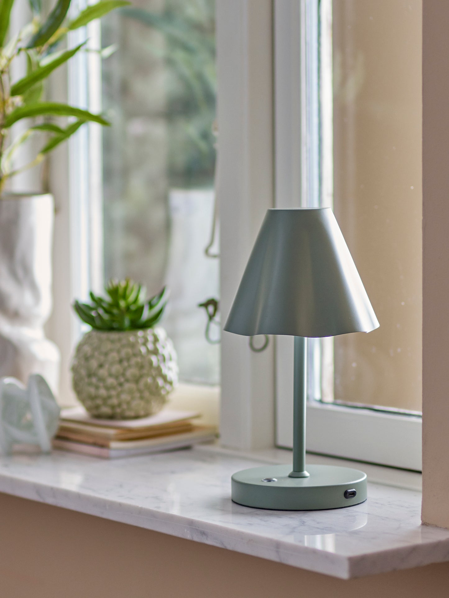 Lianna portabel bordslampa - Grön