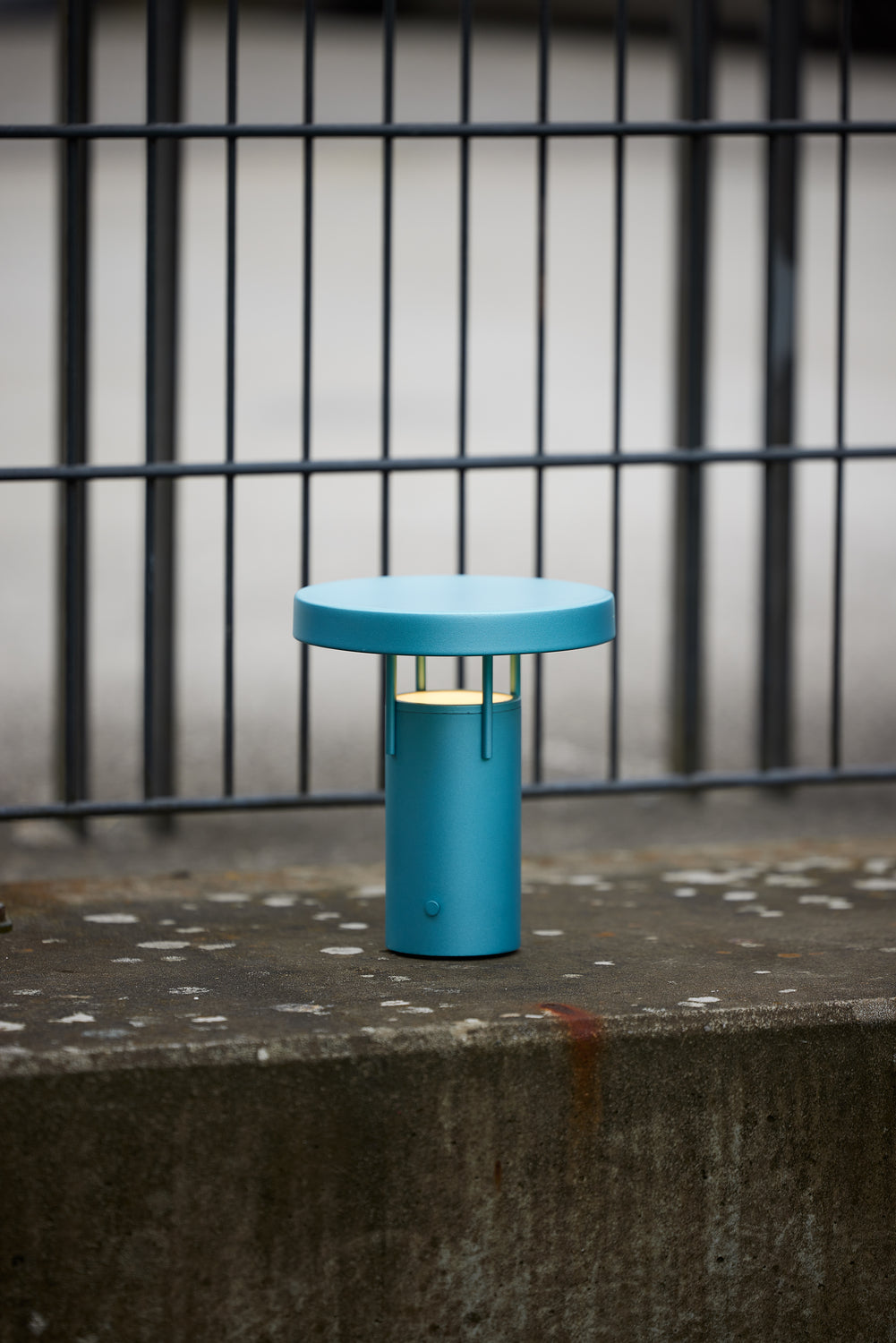 BringMe Portabla Lampa Mini Metallic Turquoise