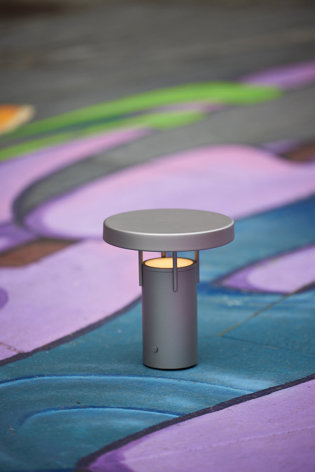 BringMe Portabla Lampa Mini Metallic Sand