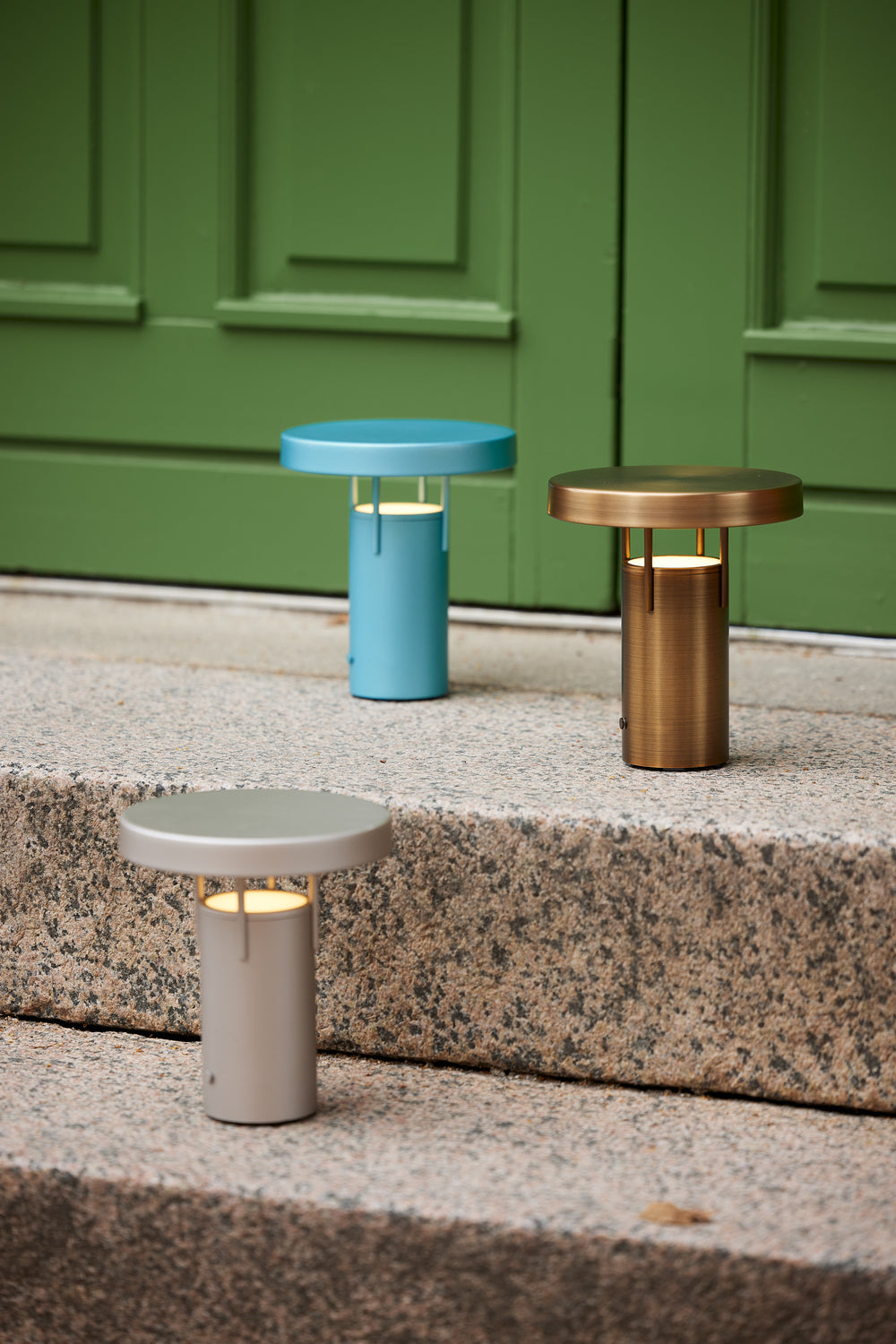 BringMe Portabla Lampa Mini Metallic Sand